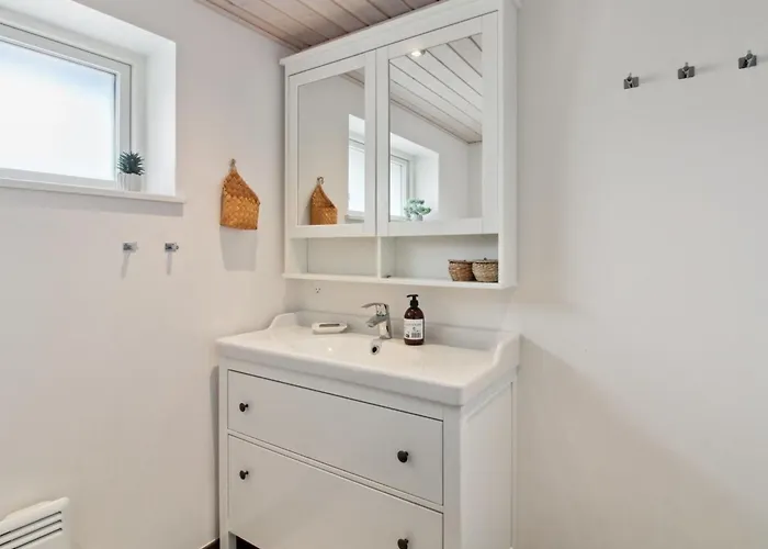 Golubinka - 2-5km From The Sea By Interhome Kongsmark