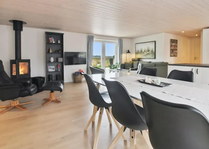 Golubinka - 2-5km From The Sea By Interhome *