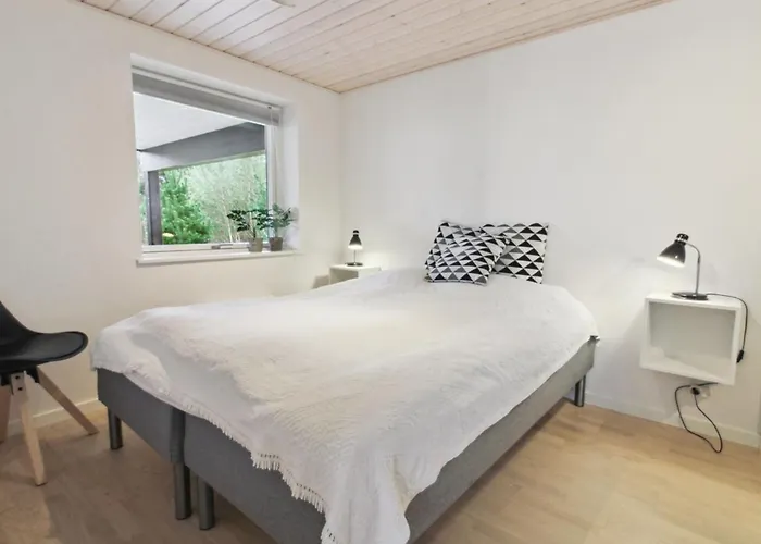 Golubinka - 2-5km From The Sea By Interhome *