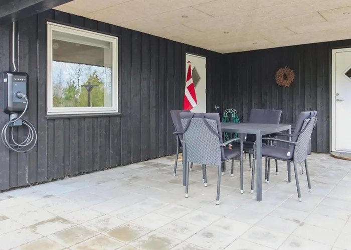 Ferienhaus Golubinka - 2-5km From The Sea By Interhome